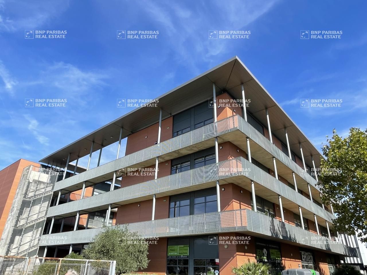 1573 m² pour ce bureaux en location à Toulouse