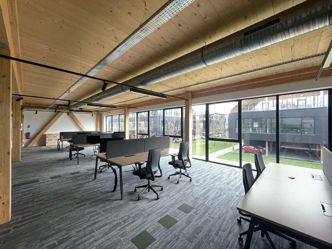 843 m² pour ce bureaux en location à Villeneuve-d'ascq