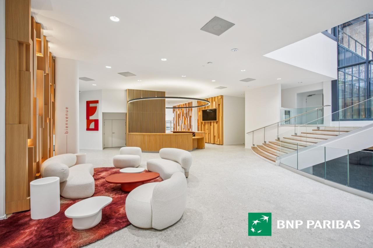 17285 m² pour ce bureaux en location à Paris