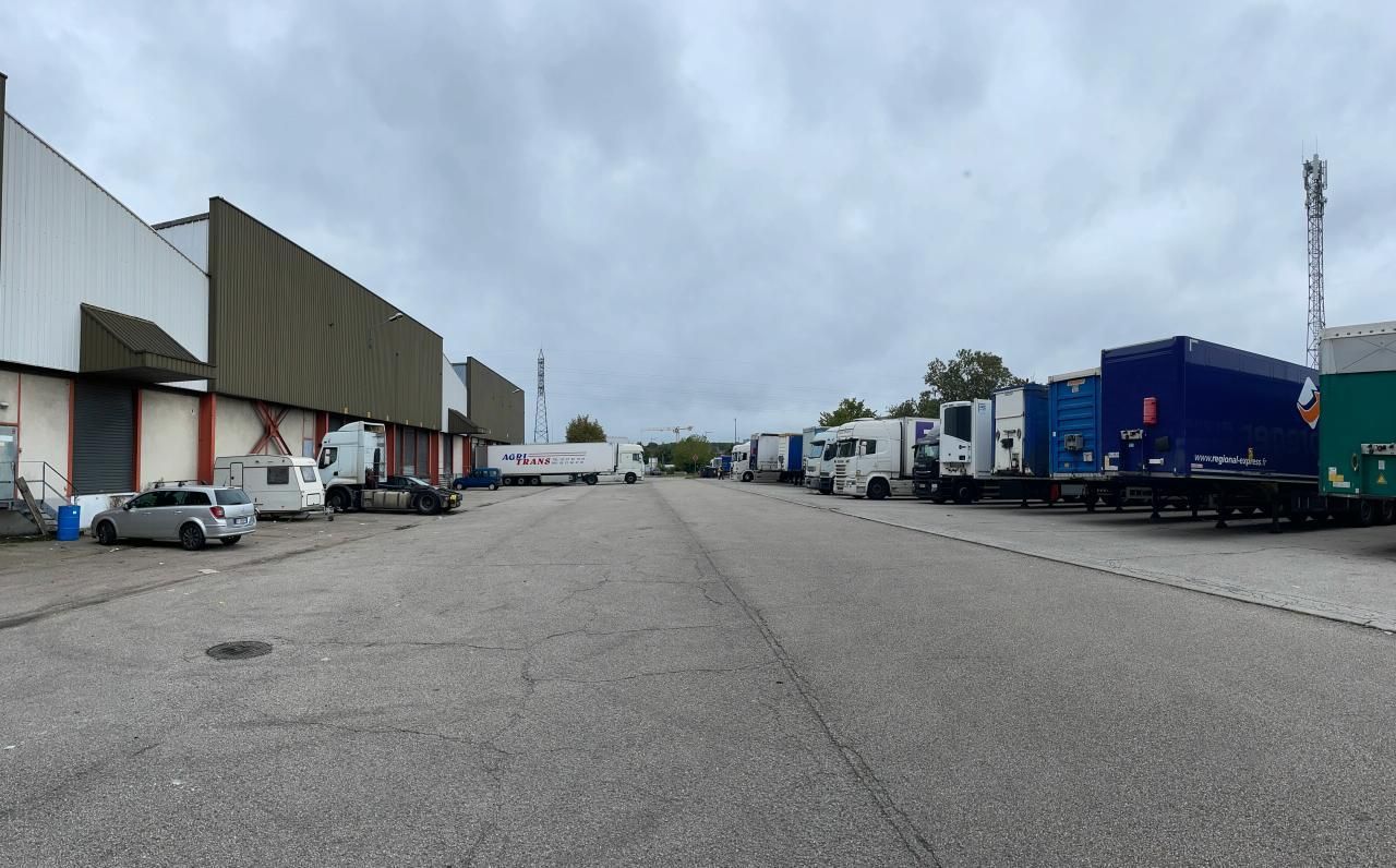 Location Activité 2872 m² divisibles 76800 Saint-étienne-du-rouvray