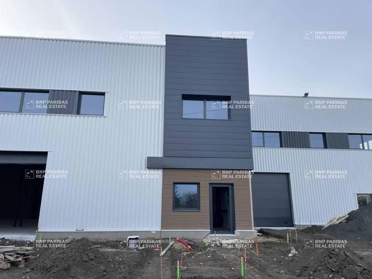 Location Activité 733.84 m² divisibles 69890 La tour-de-salvagny