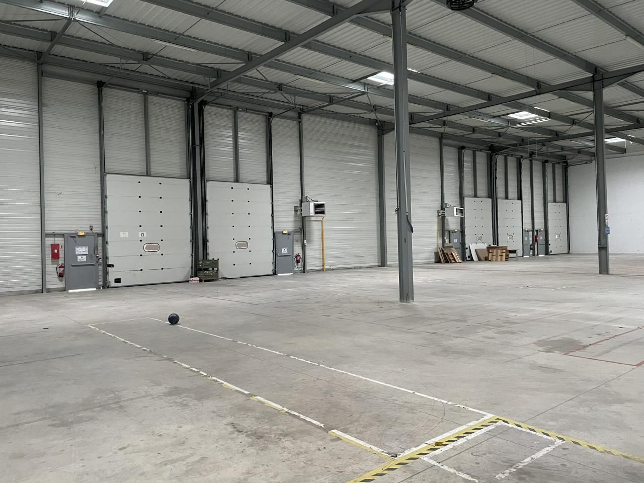 Location Activité 607 m² non divisibles 77550 Moissy cramayel