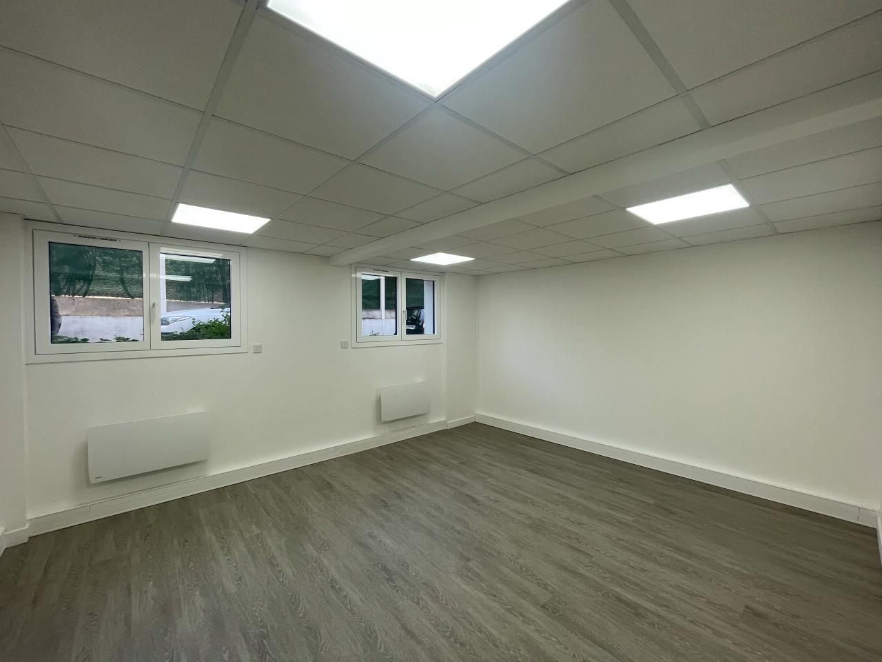 200 m² pour ce bureaux en location à Maisons alfort