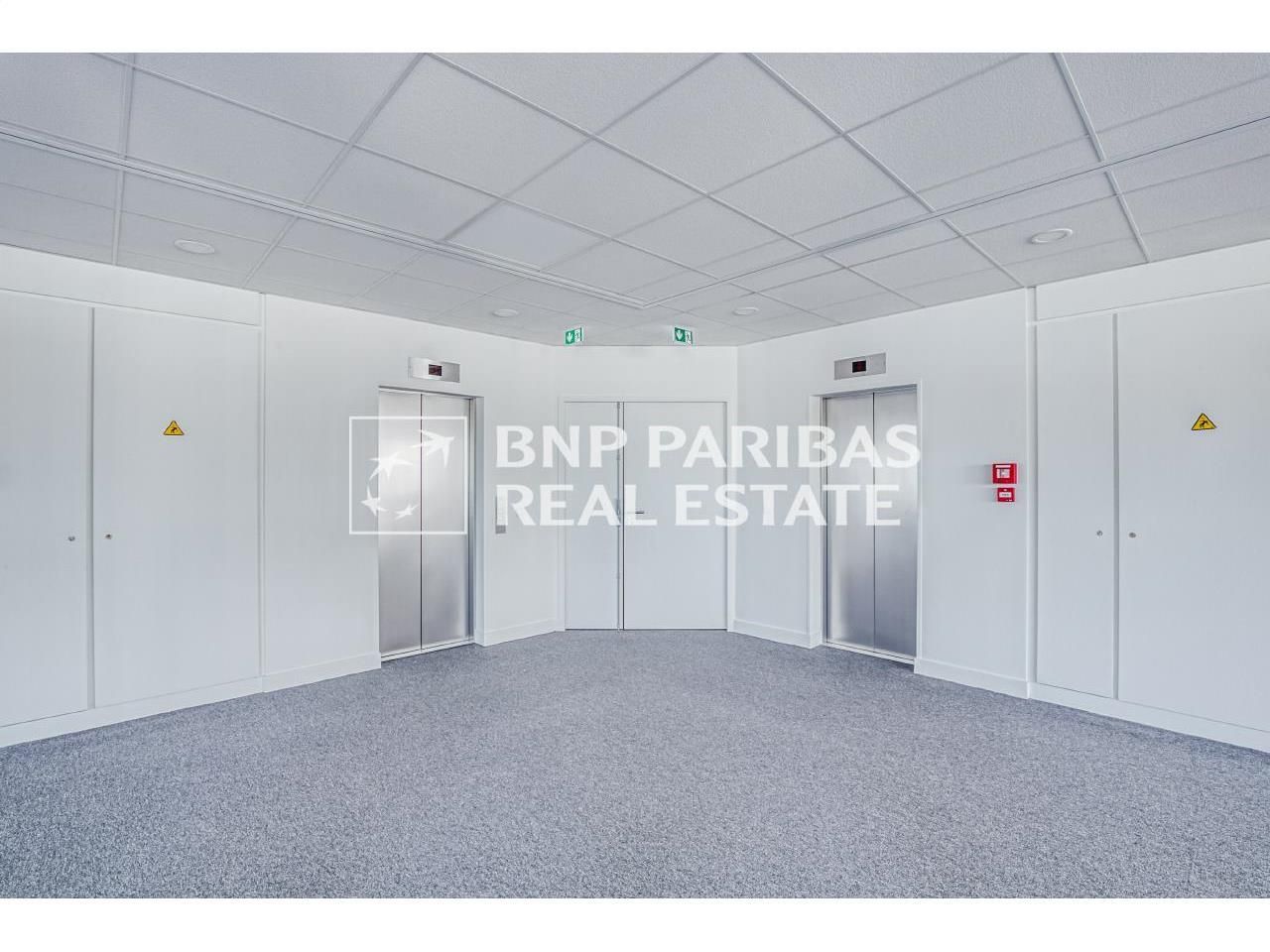 1336 m² pour ce bureaux en vente à Vélizy-villacoublay