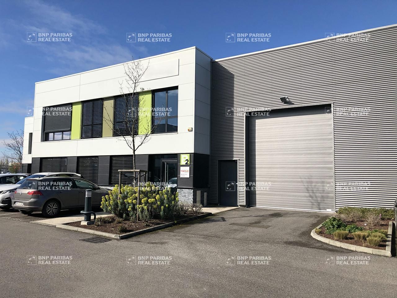 Location Mixtes 425 m² non divisibles 69120 Vaulx-en-velin