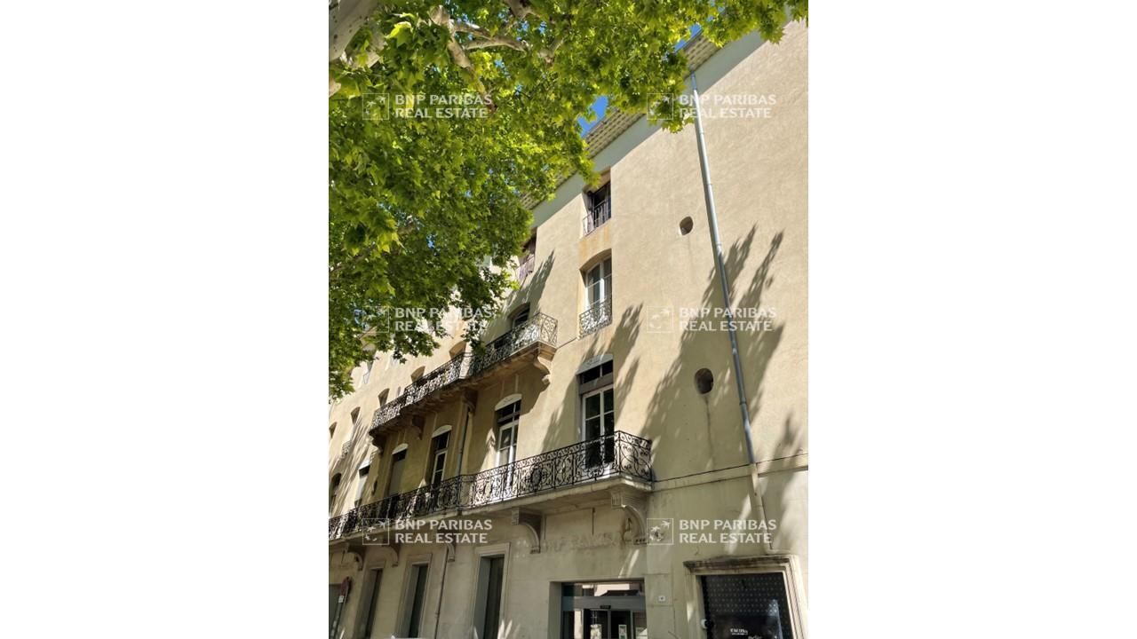 Vente Bureaux 697.49 m² non divisibles 84200 Carpentras