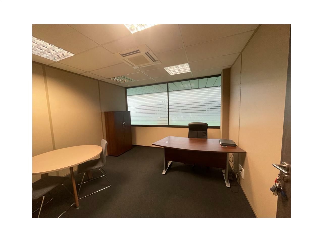 640 m² pour ce bureaux en vente à Bruges