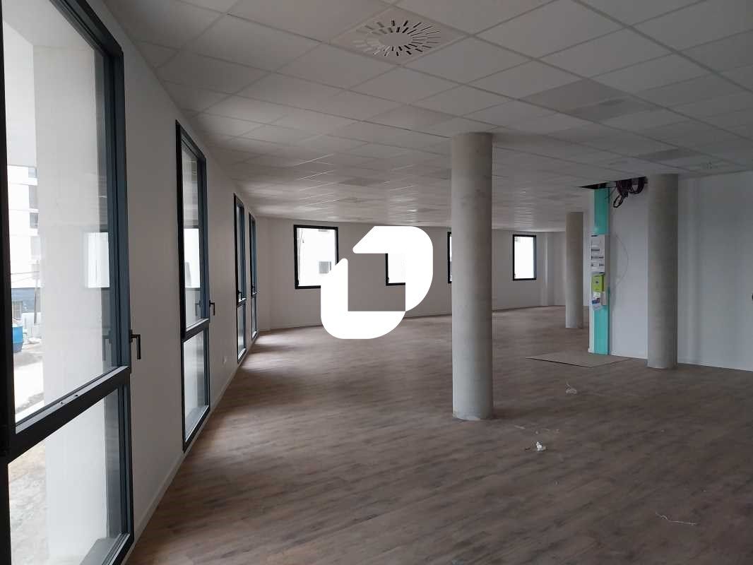 Montpellier secteur Port Marianne, proche des tra