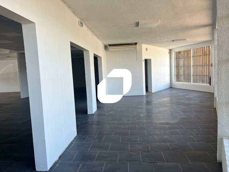 EMPLACEMENT PRIME - EN ZONE COMMERCIAL - LOCAL CO