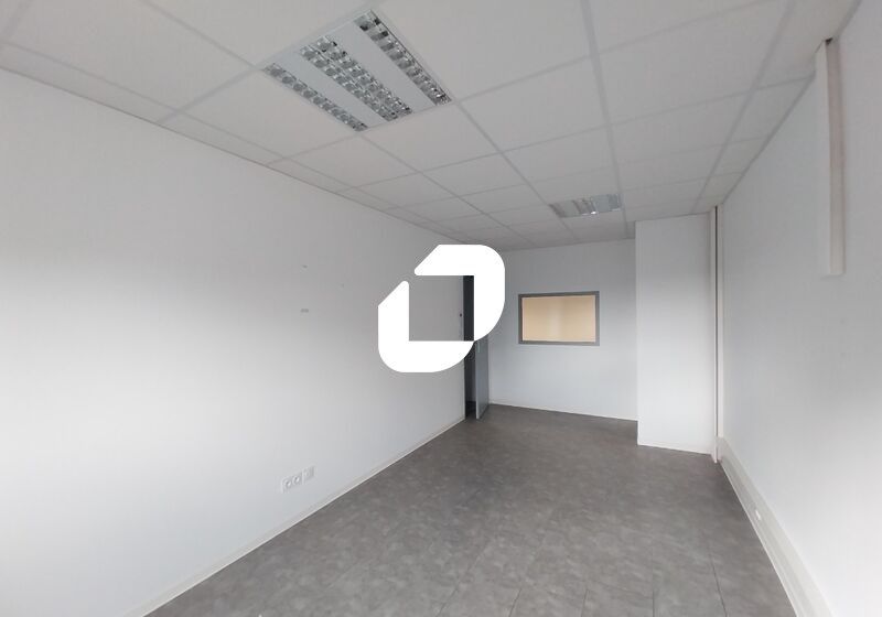 Au sud de Béziers, à la sortie d'autoroute 36 (Bé