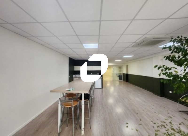 IMMPROVE vous propose à la location, cet espace d