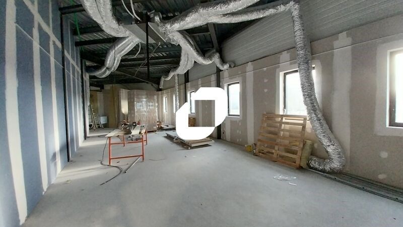 Bureaux de 520 m² divisibles à partir de 90 m² à 