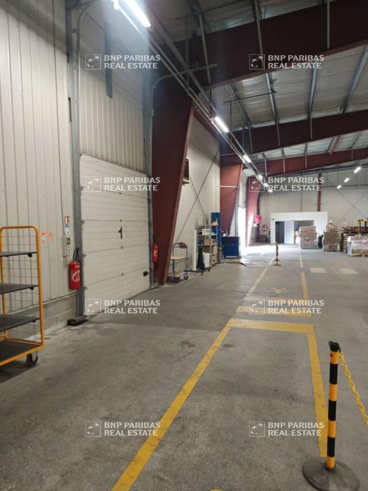 5903 m² pour cetentrepôts classe b en vente à Loriol-sur-drôme