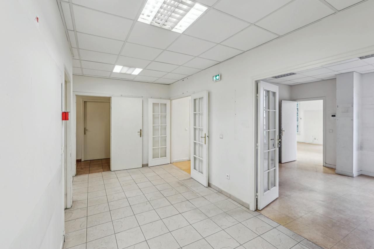 153 m² pour ce bureaux en location à Paris