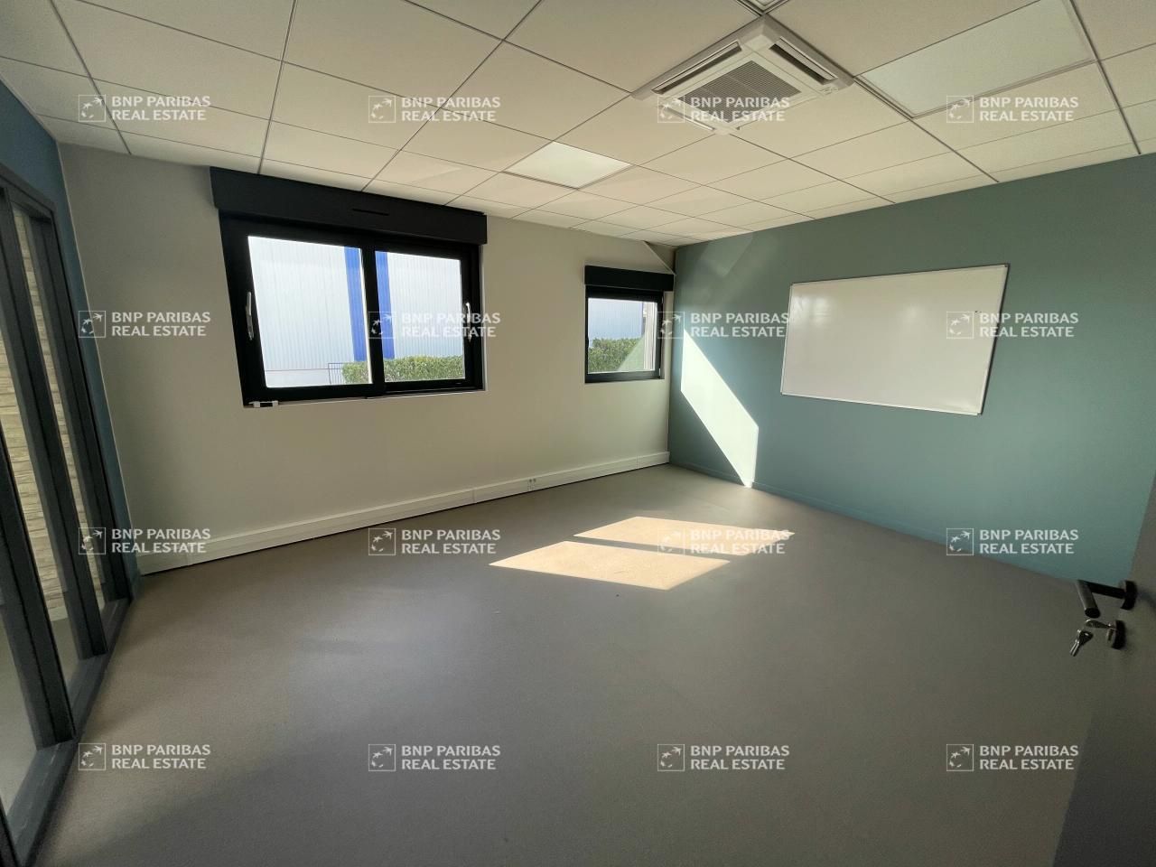 613.43 m² pour ce bureaux en location à Fontaine-lès-dijon