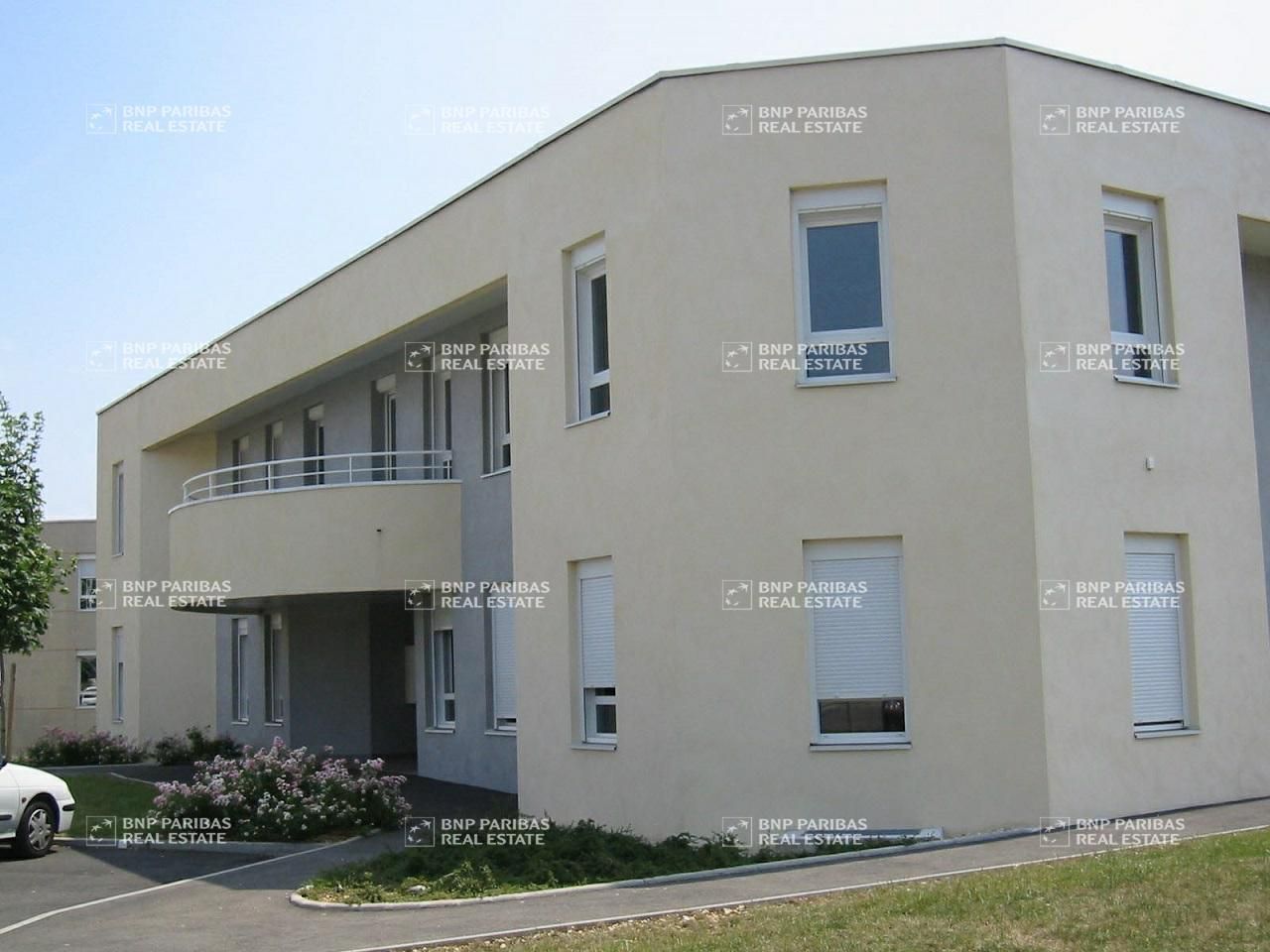 143 m² pour ce bureaux en location à Dijon