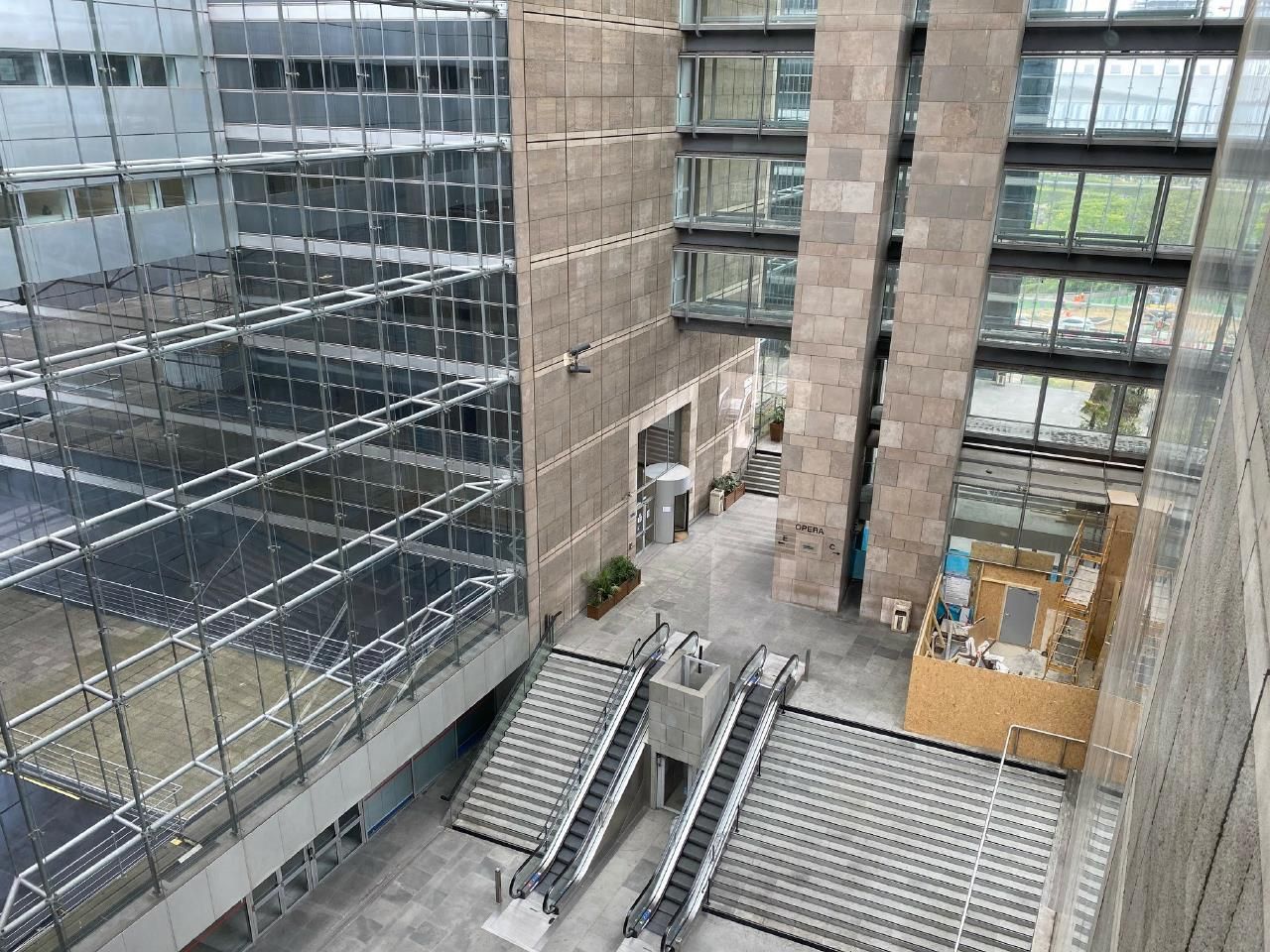 5796.74 m² pour ce bureaux en location à Puteaux