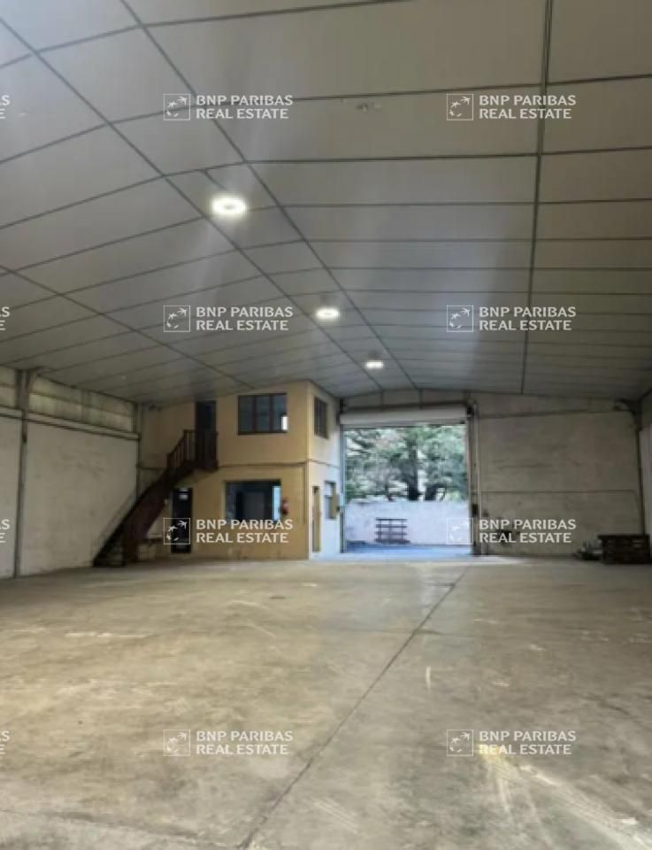 884 m² pour ce activité en location à Châteaurenard