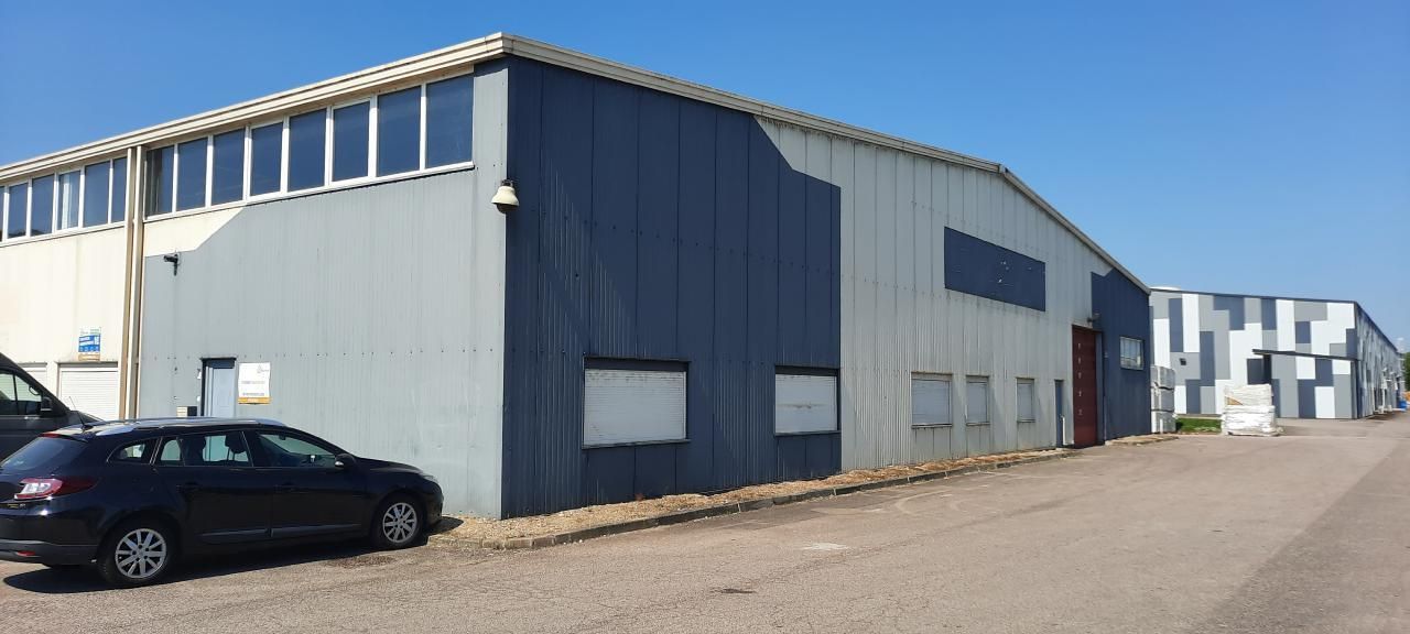 440 m² pour ce activité en location à Champigneulles