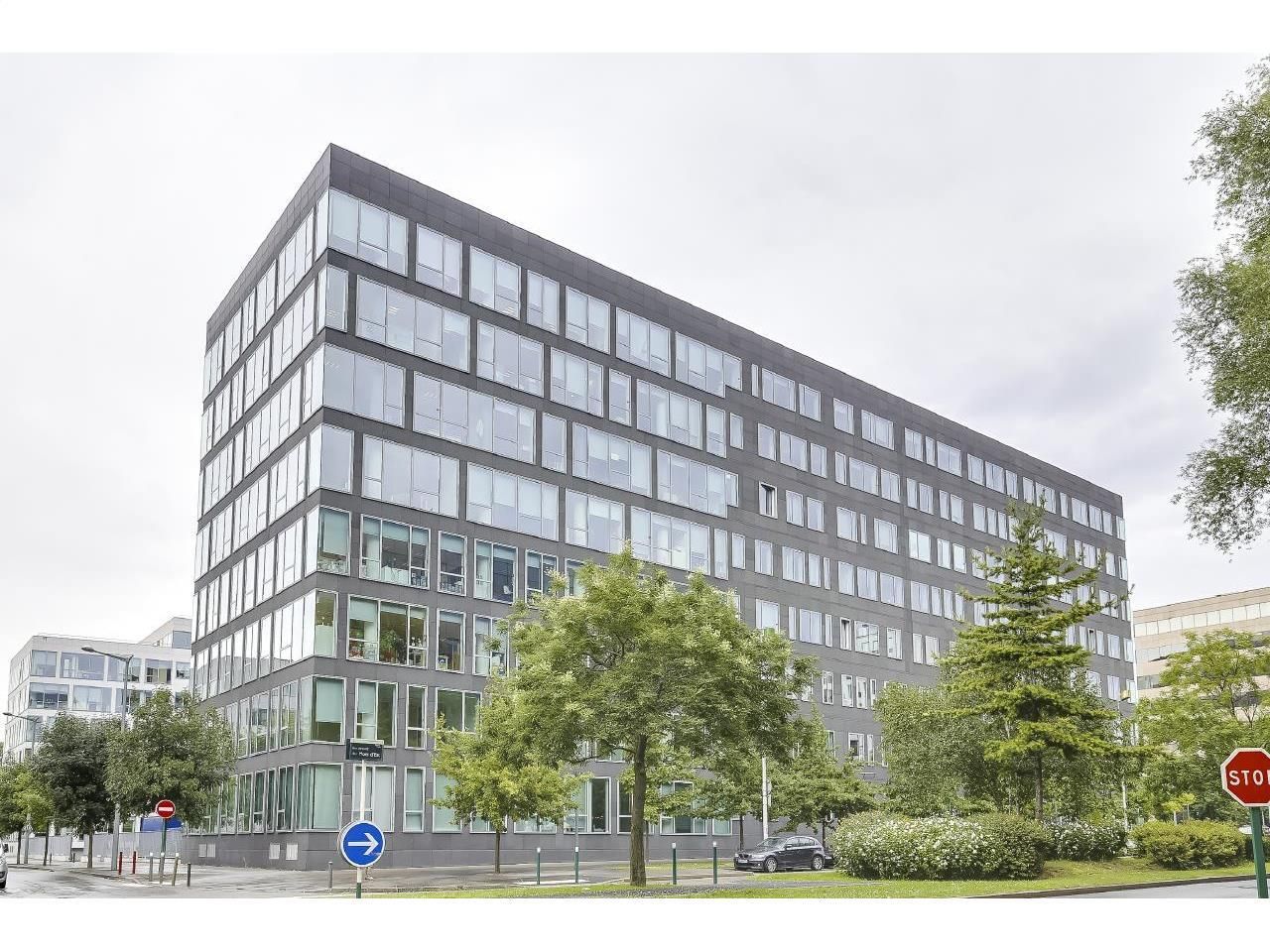 7334.9 m² pour ce bureaux en location à Noisy le grand