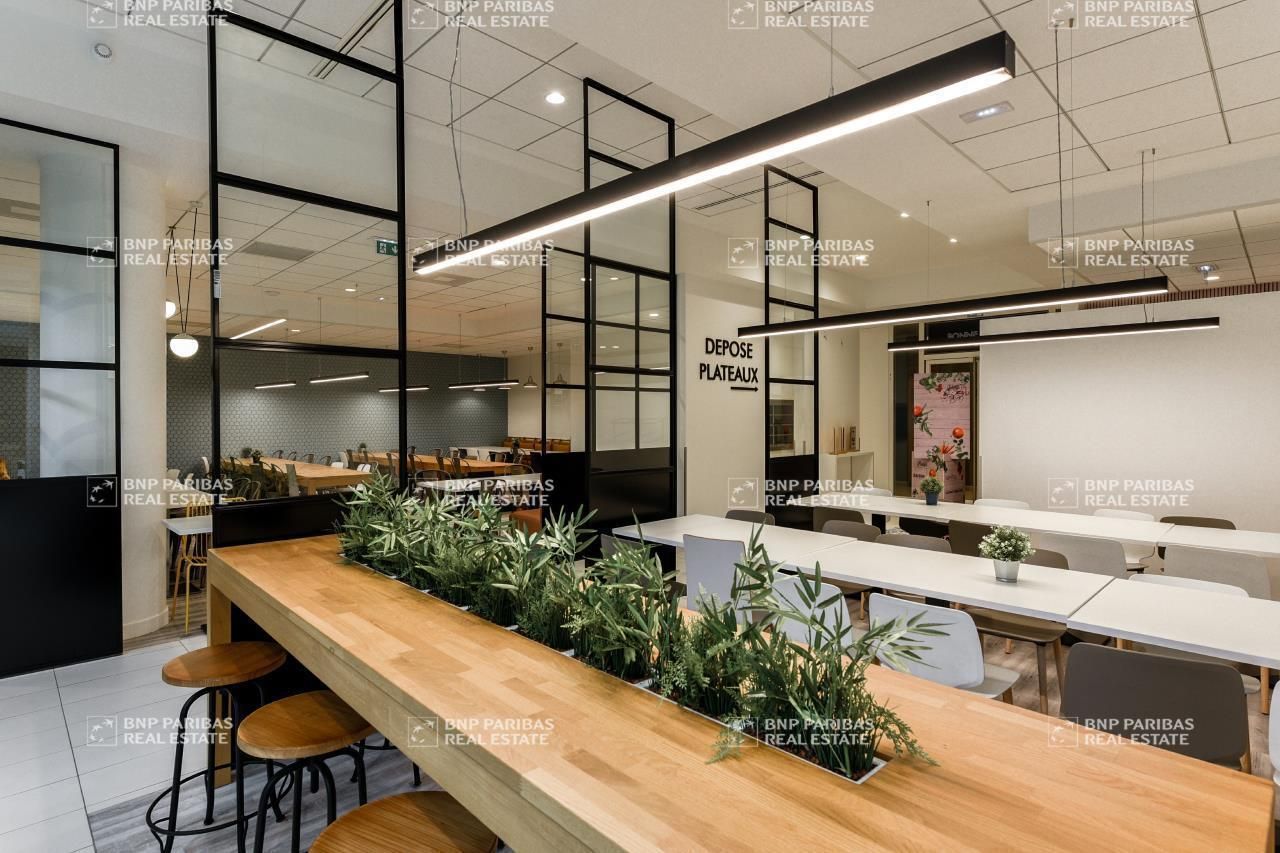 Location Bureaux 8435.1 m² divisibles 93200 Saint-denis