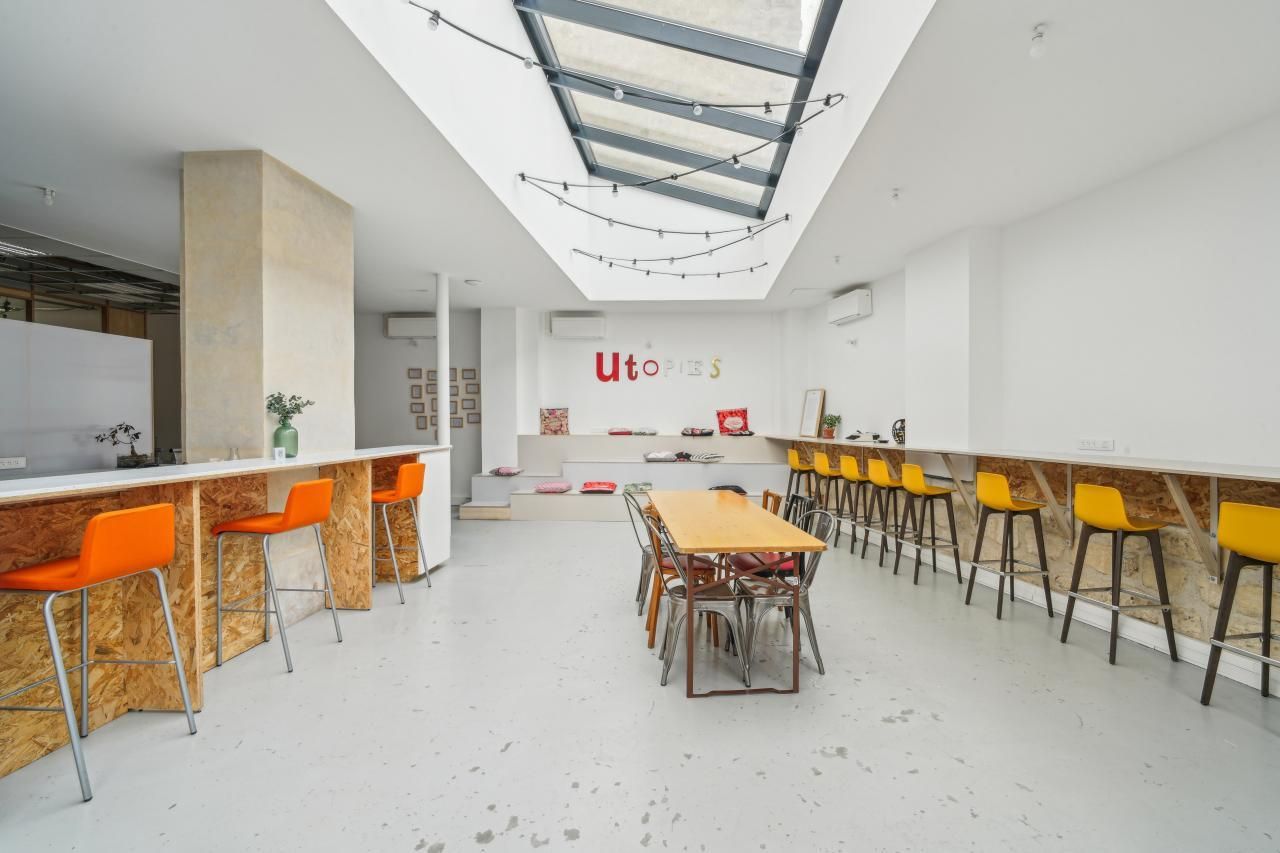 238 m² pour ce bureaux en location à Paris
