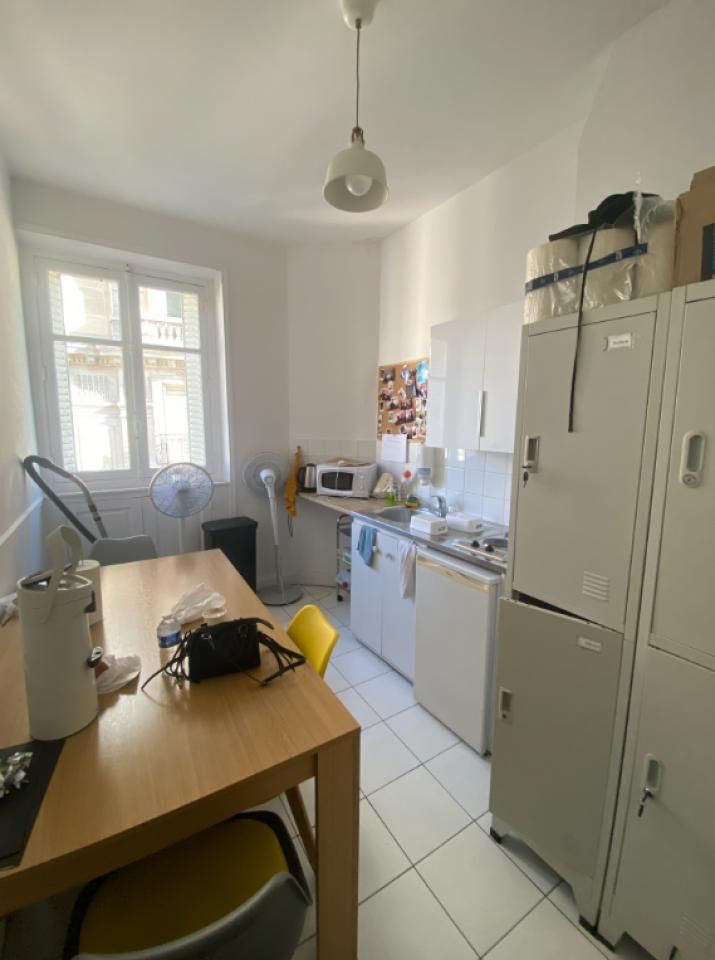 Location Bureaux 93 m² non divisibles 75009 Paris