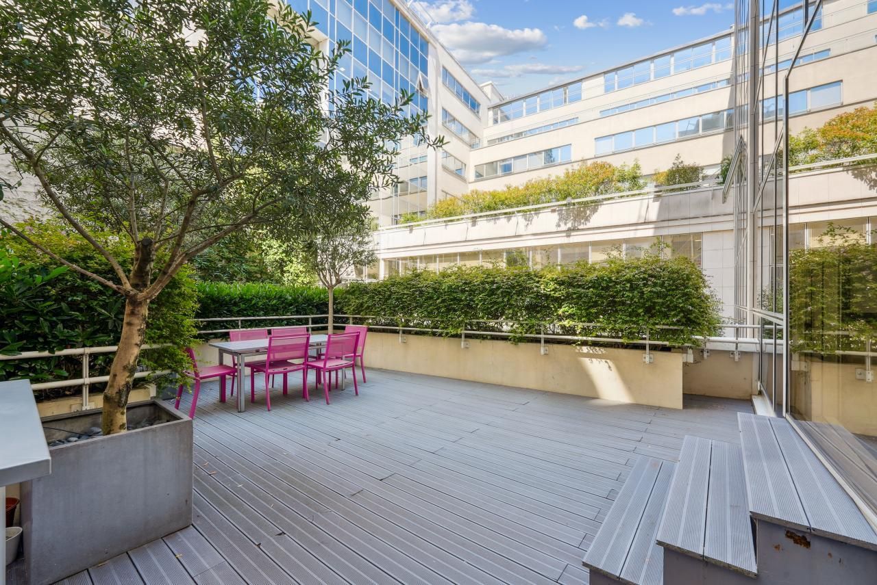 460 m² pour ce bureaux en location à Paris