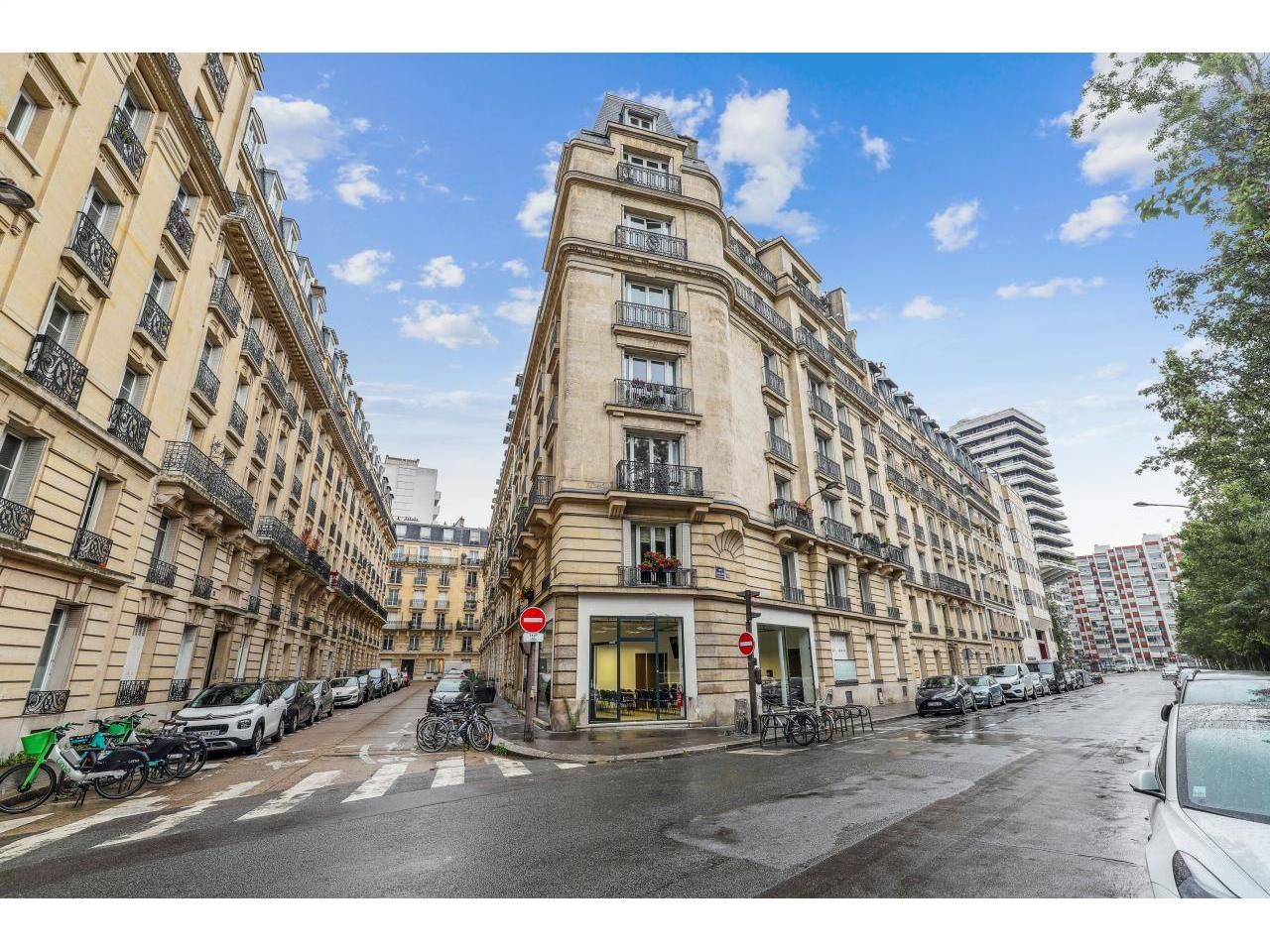 Location Bureaux 152 m² non divisibles 75015 Paris