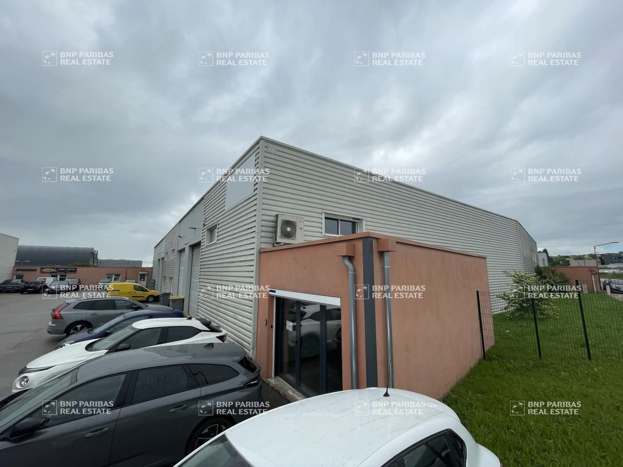 Location Activité 317 m² non divisibles 21850 Saint-apollinaire