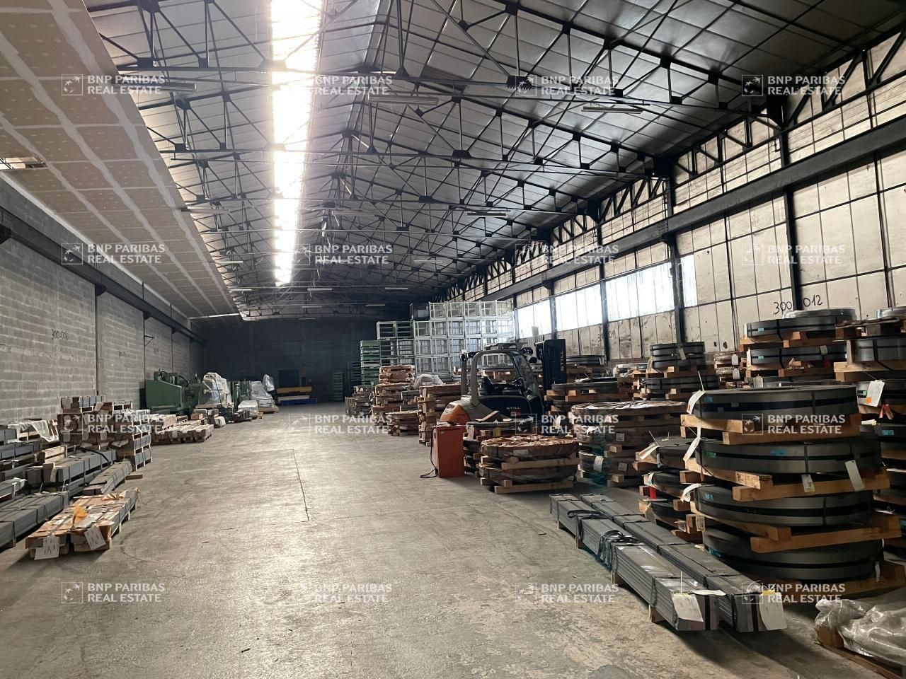 2956 m² pour ce activité en location à Annecy