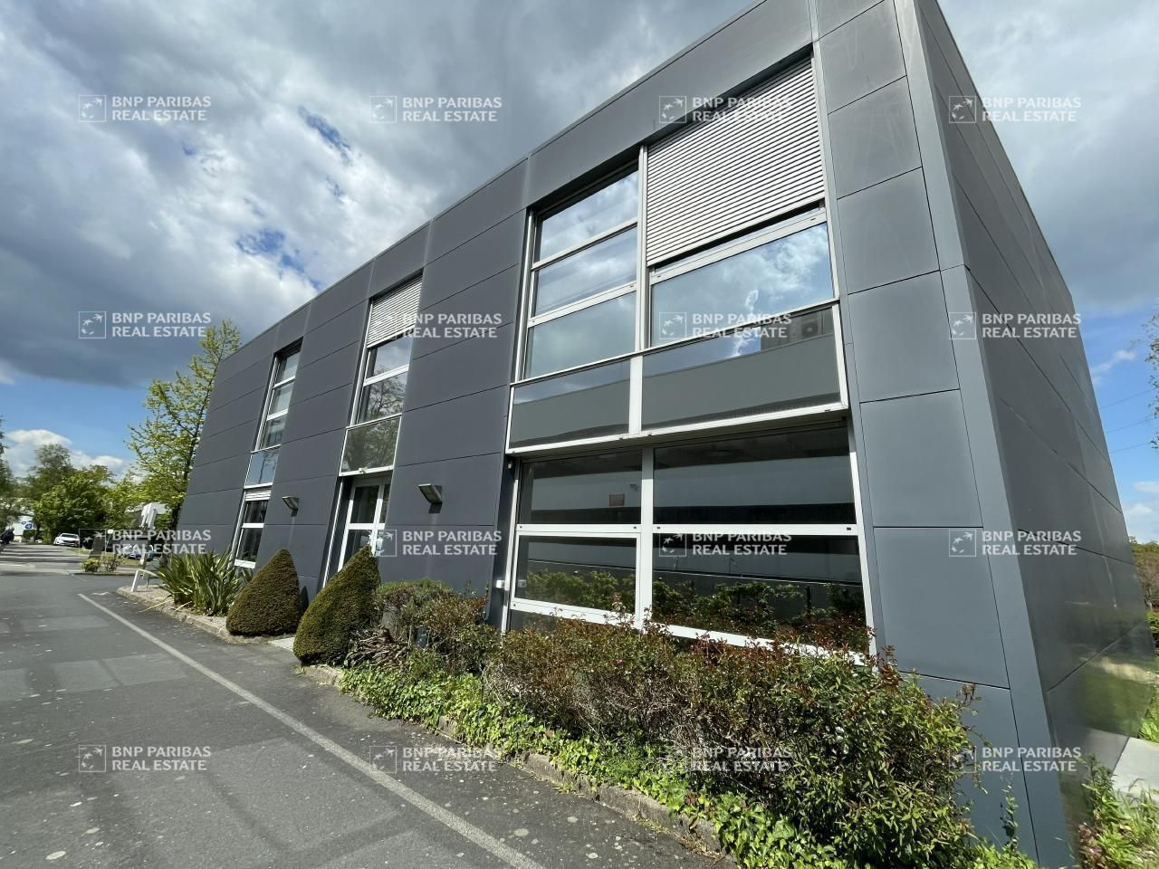 Location Bureaux 73 m² non divisibles 44700 Orvault
