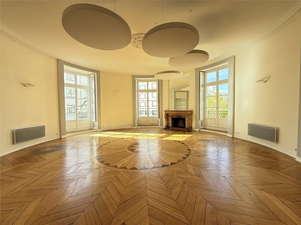 Au sein d'un immeuble de standing, nous vous prop