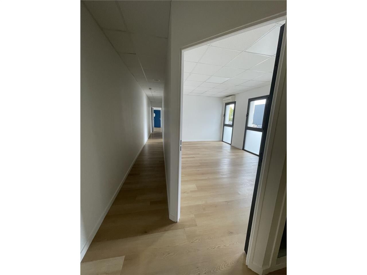 Plateau de bureaux très bien place au coeur d'une