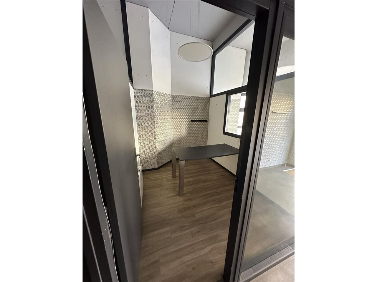 Ce local commercial est situé sur un axe stratégi