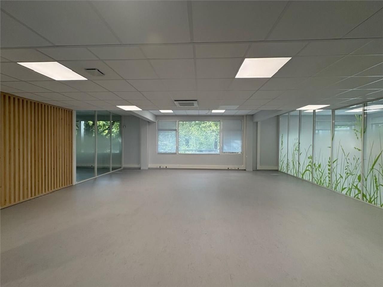 Découvrez cet espace moderne de bureaux exception