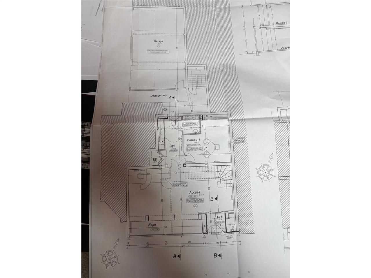 Location locaux commerciaux 92 m² divisibles à partir de 23 m²