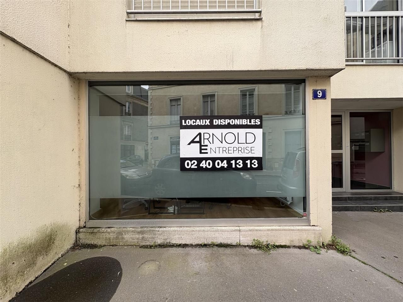 ARNOLD ENTREPRISE propose à la location des burea