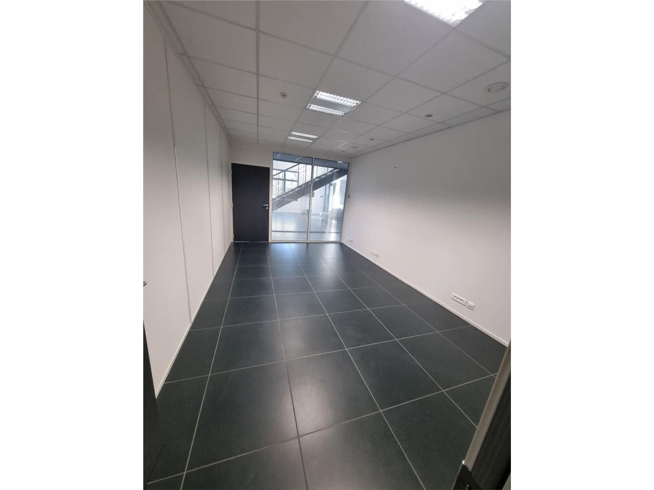 ARNOLD ENTREPRISE vous propose à la location un e