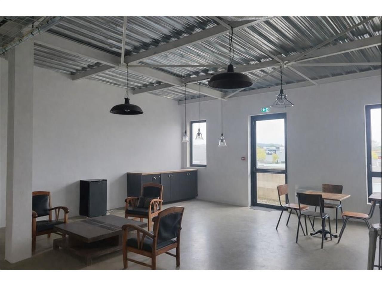 Ambiance "factory" pour ce plateau de bureaux sit