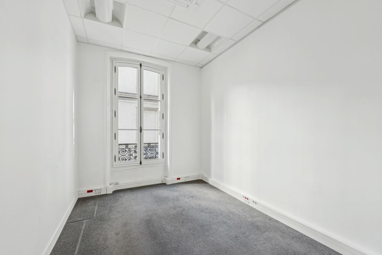 183 m² pour ce bureaux en location à Paris