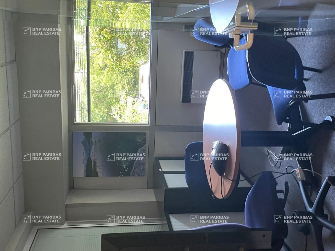 850 m² pour ce bureaux en location à Meylan