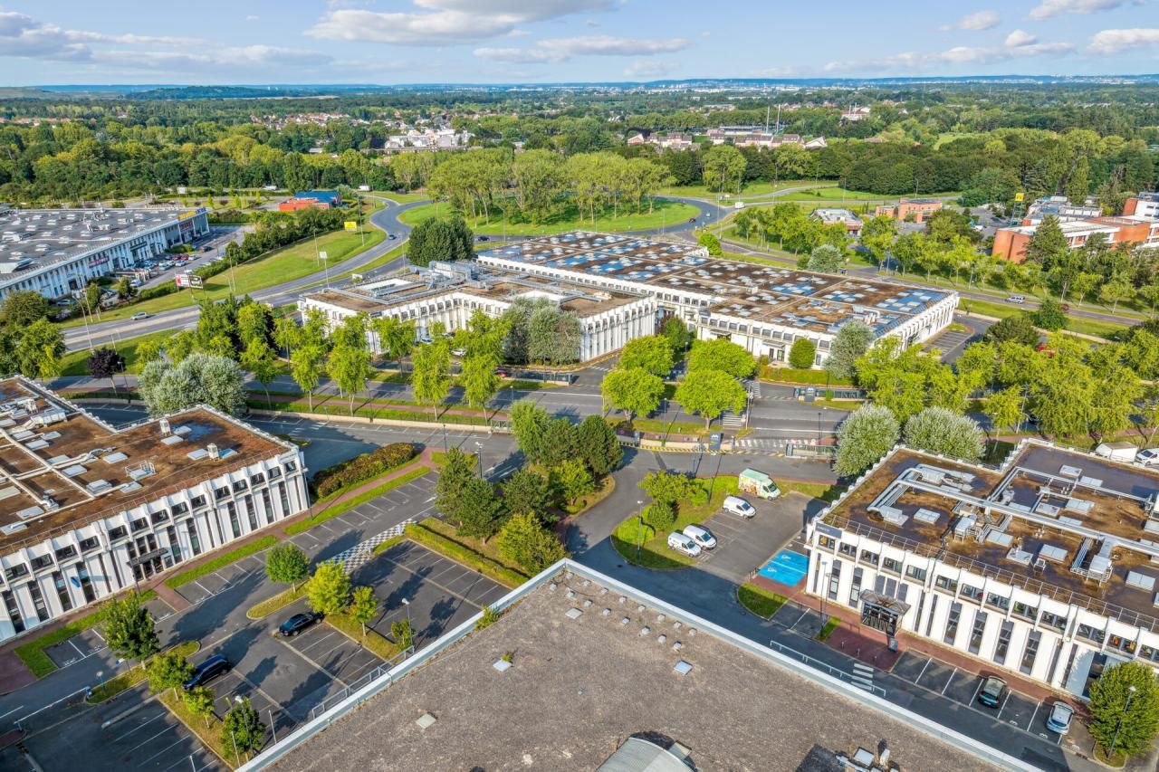 4156 m² pour ce pme-pmi en location à Courcouronnes