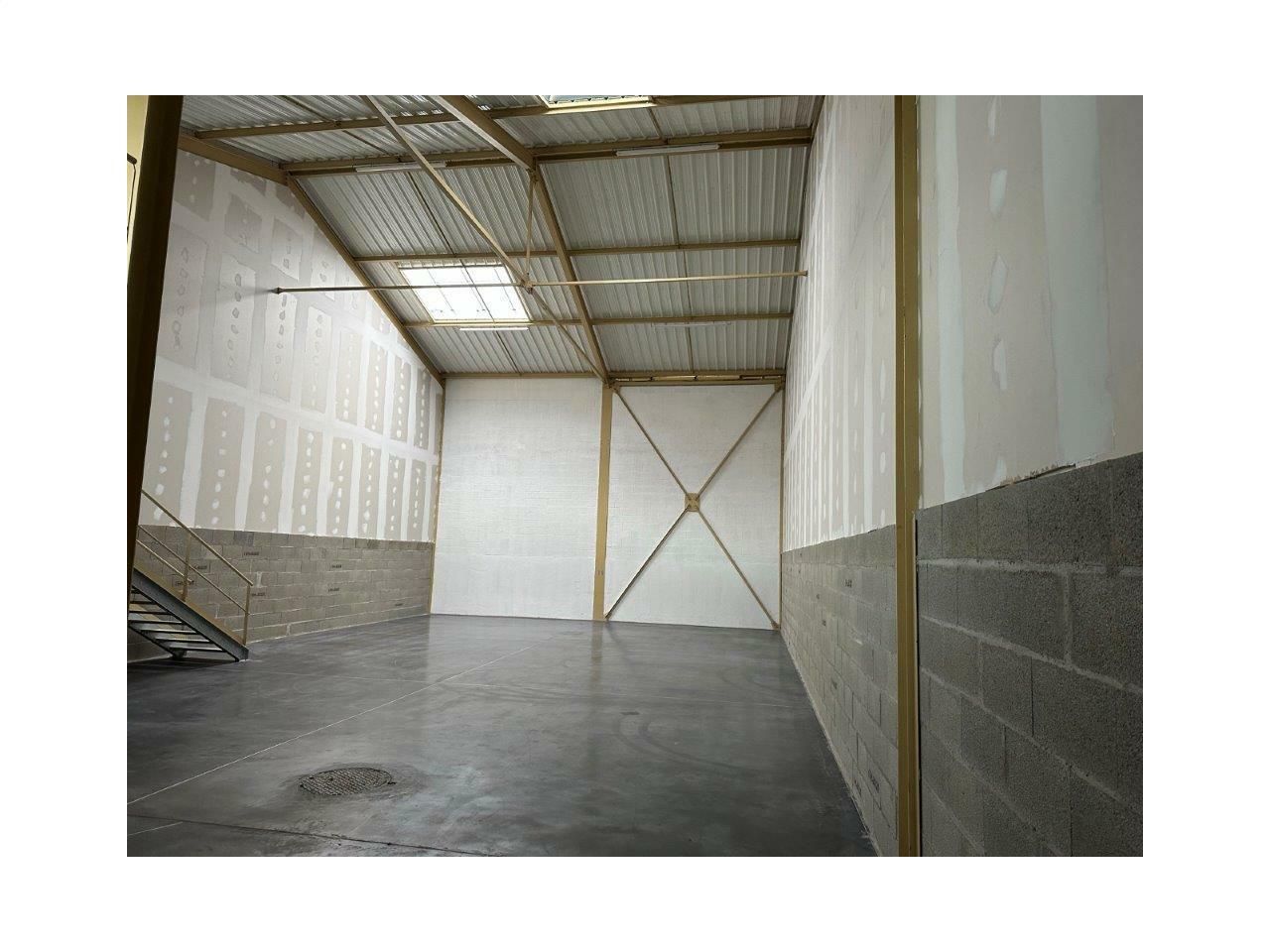 944 m² pour ce activité en location à Bourgoin-jallieu