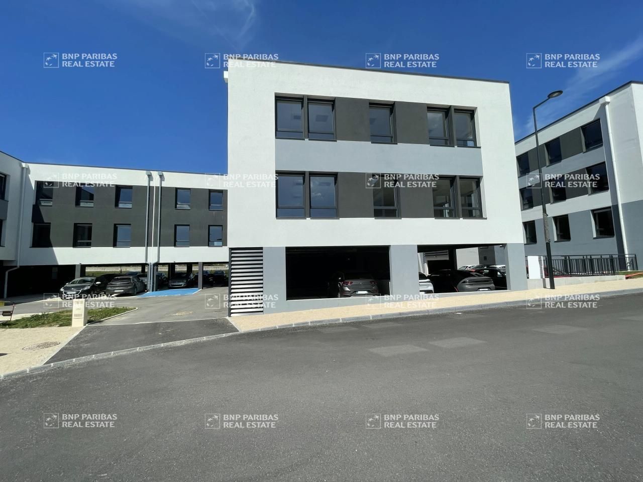 108.13 m² pour ce bureaux en location à Fontaine-lès-dijon