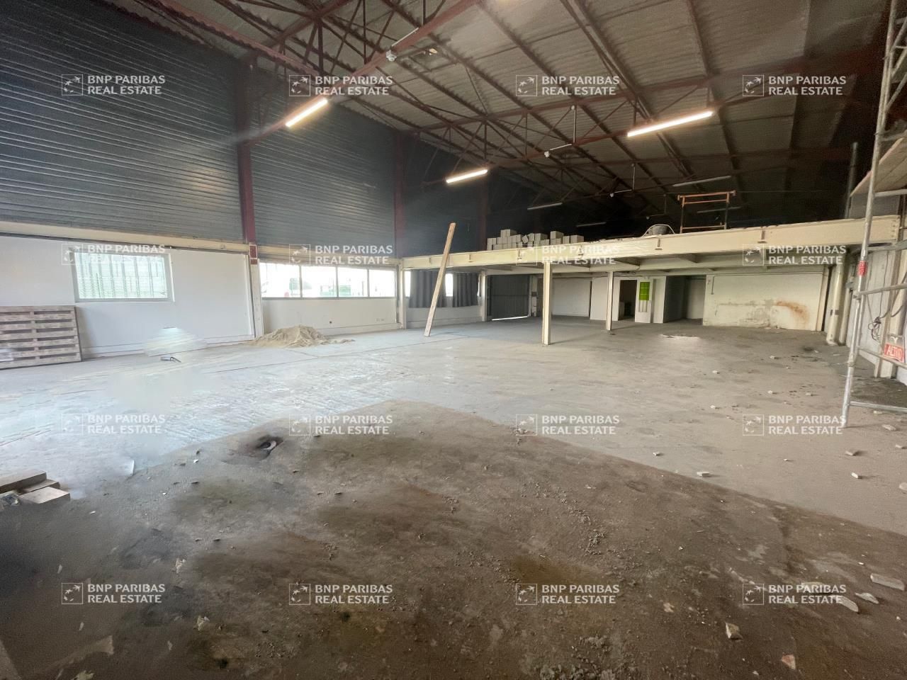 499 m² pour ce activité en location à Rennes