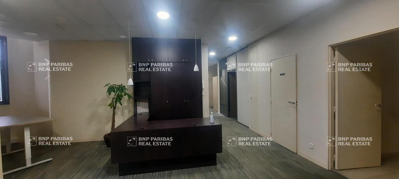 216.09 m² pour ce bureaux en location à Orléans