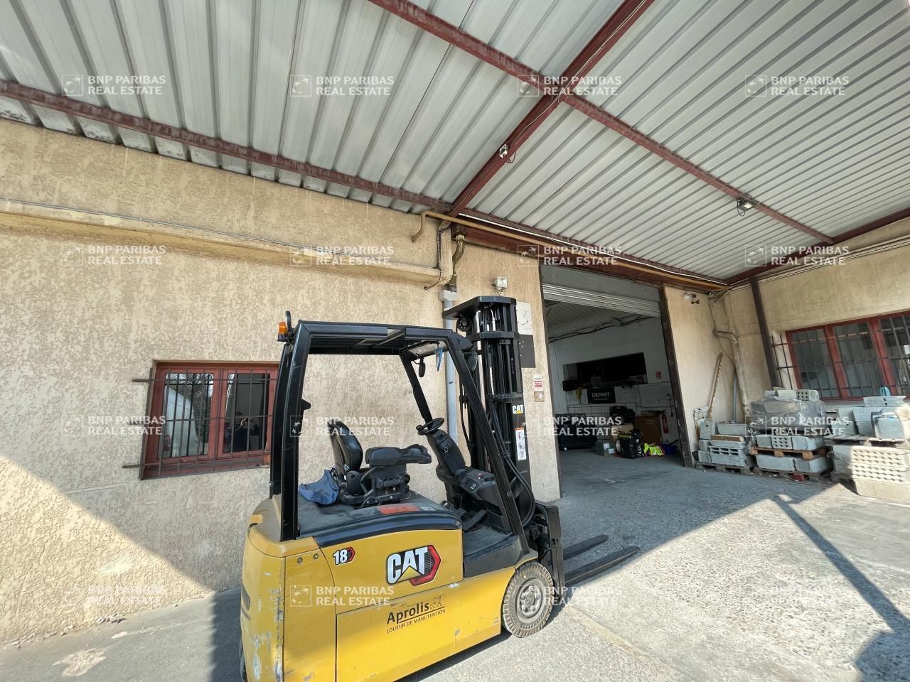 Location Activité 1580 m² divisibles 69100 Villeurbanne