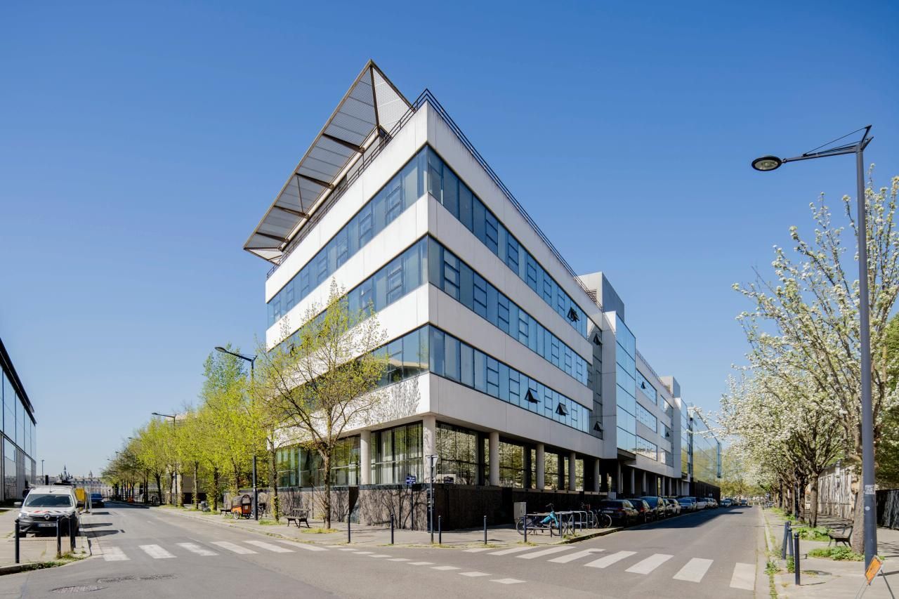 Location Bureaux 595 m² divisibles 33000 Bordeaux