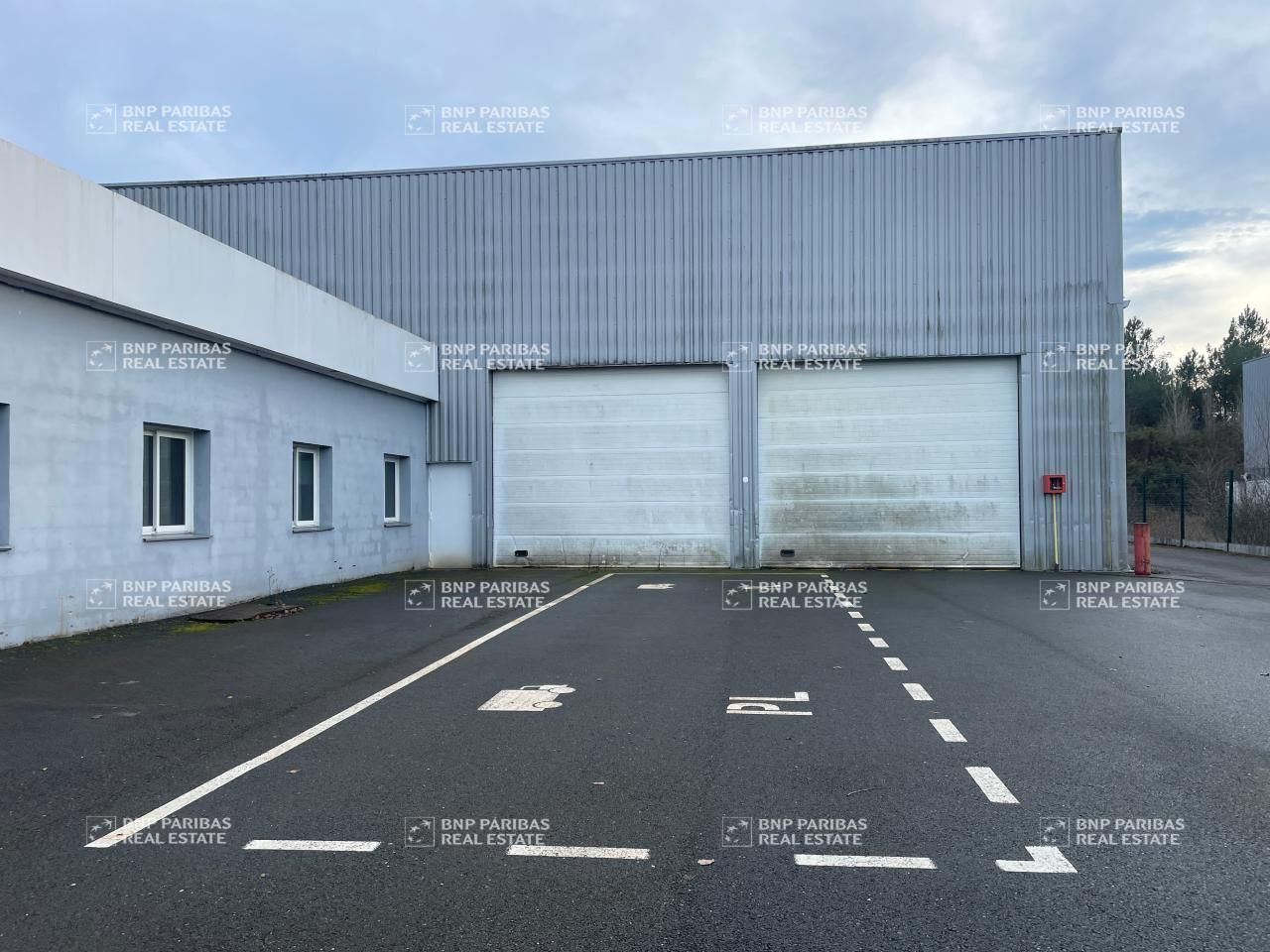 Location Activité 1000 m² non divisibles 33650 Saucats